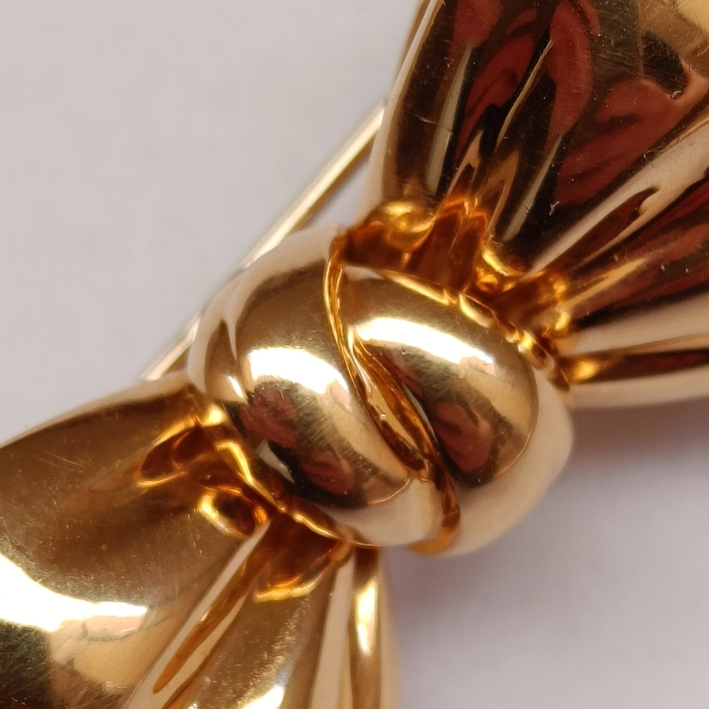 Van Cleef & Arpels 18k Gold Bow Clip Brooch