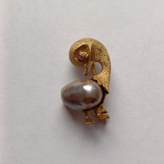 18k Gold Duck Brooch