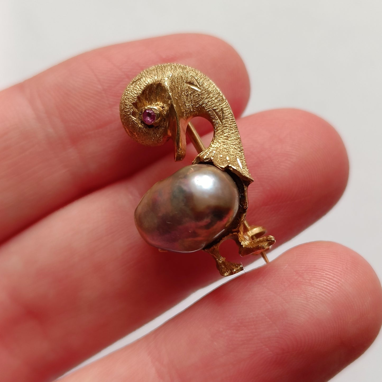 18k Gold Duck Brooch