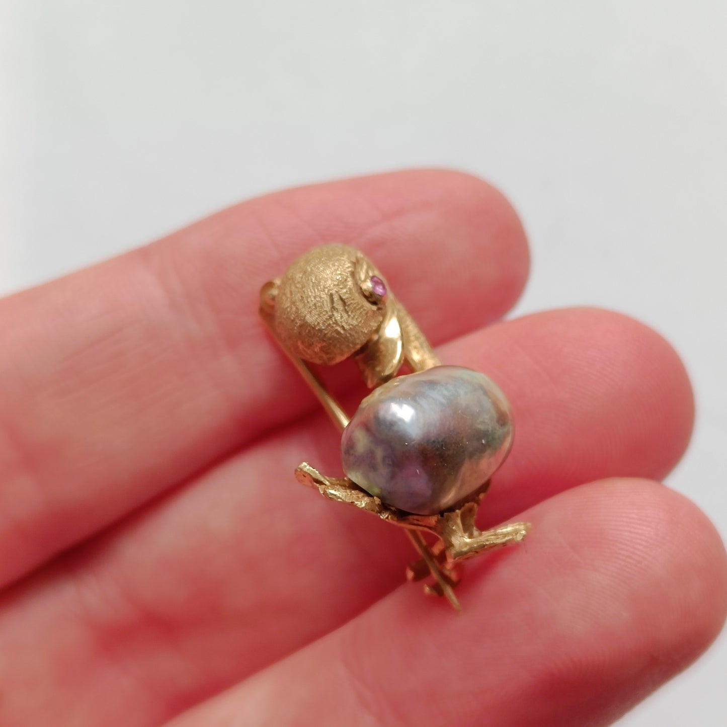 18k Gold Duck Brooch