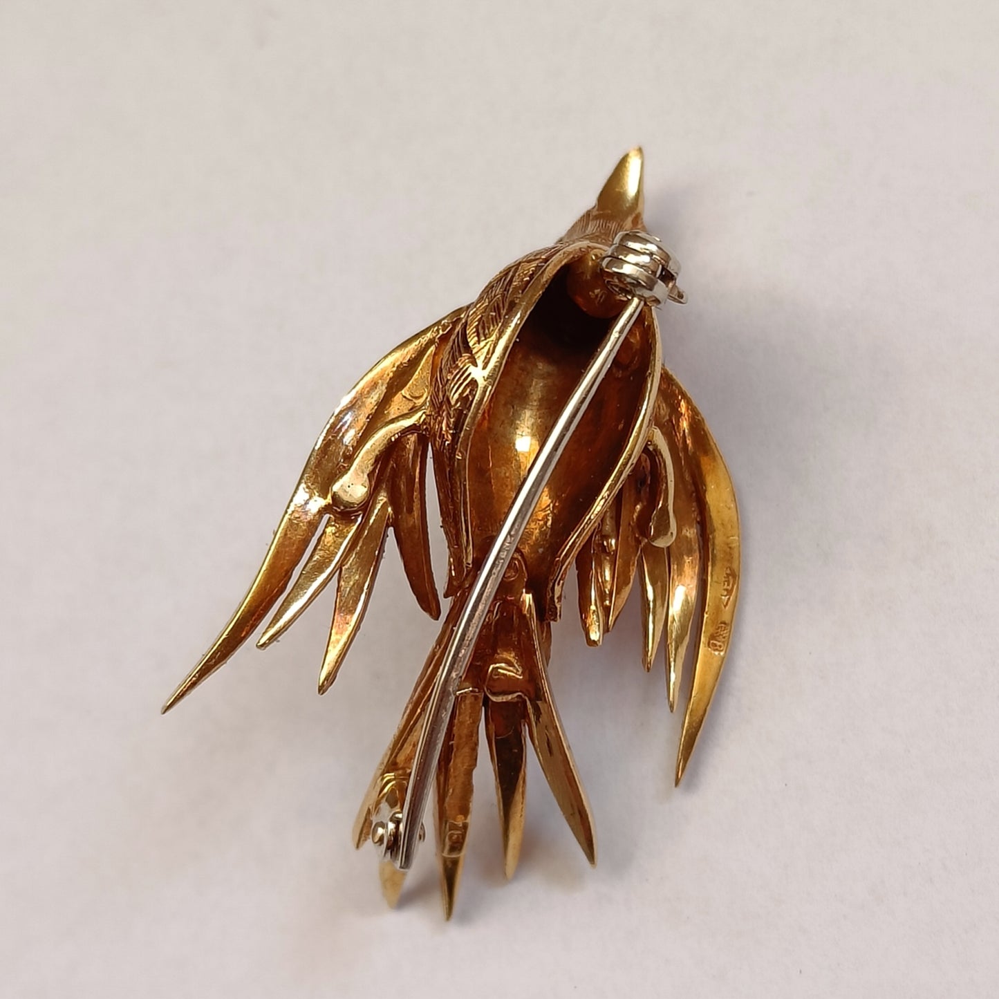 18k Gold Bird Brooch