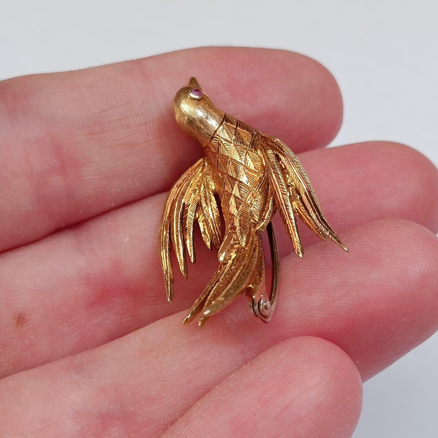 18k Gold Bird Brooch