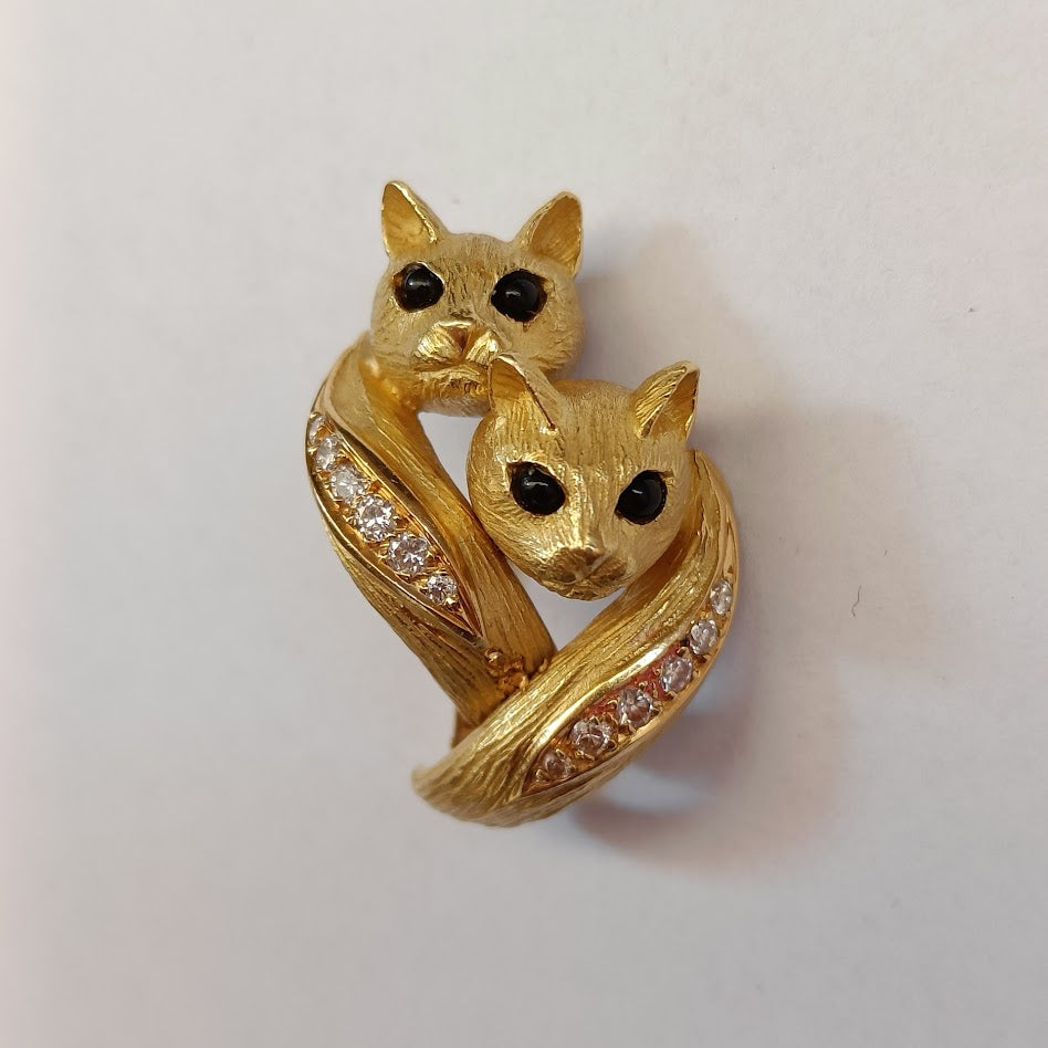 18k Gold Cat Brooch - Jean and Pierre Bellin