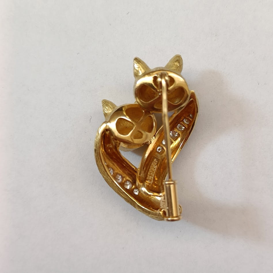 18k Gold Cat Brooch - Jean and Pierre Bellin