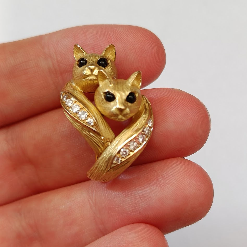 18k Gold Cat Brooch - Jean and Pierre Bellin