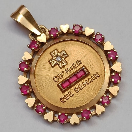 French Love Pendant "Plus qu'hier et moins que demain"